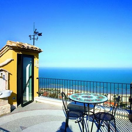 B&B La Torretta Sul Borgo Grottammare Dış mekan fotoğraf