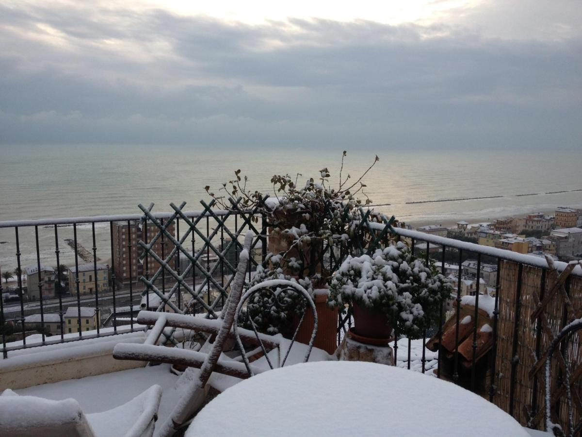 B&B La Torretta Sul Borgo Grottammare Dış mekan fotoğraf