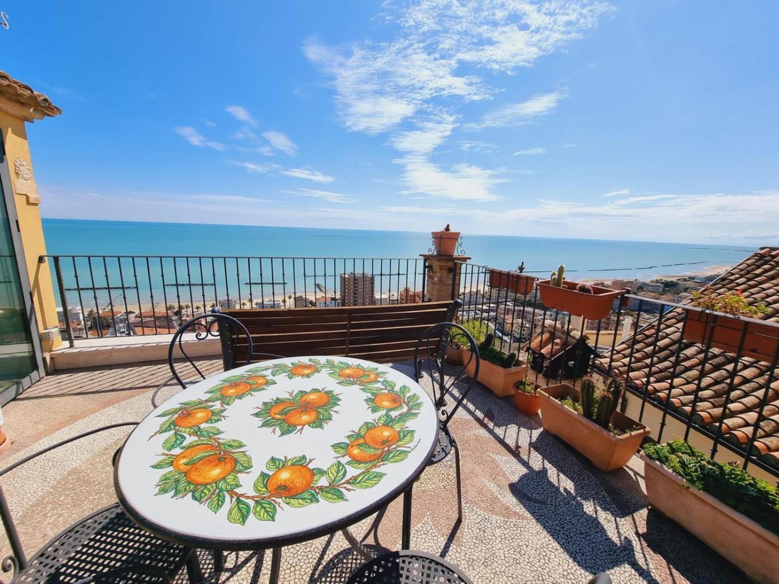 B&B La Torretta Sul Borgo Grottammare Dış mekan fotoğraf